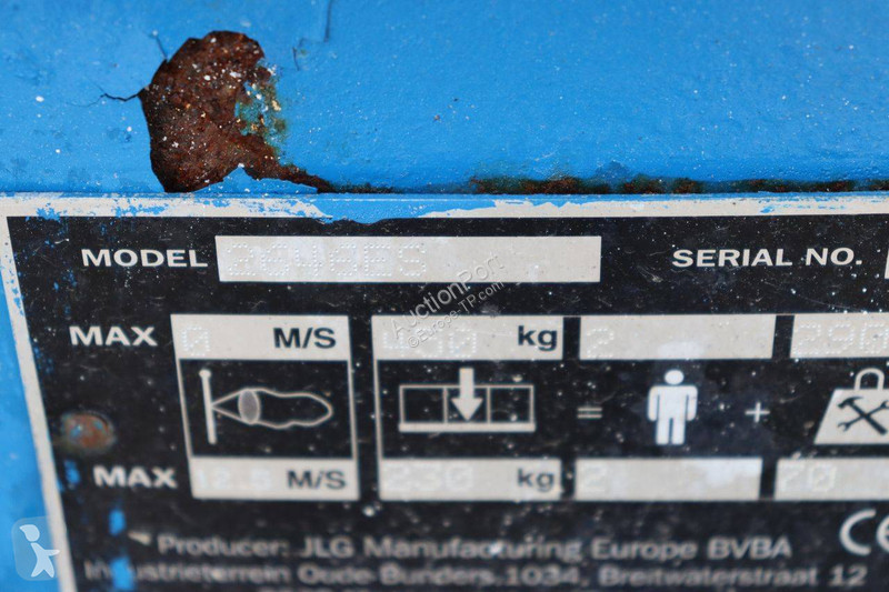 Plataforma elevadora JLG