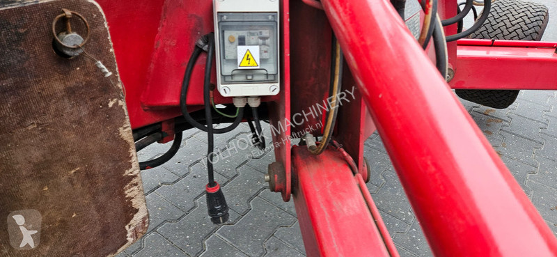 Zwyżka Hinowa DENKA LIFT DL 22