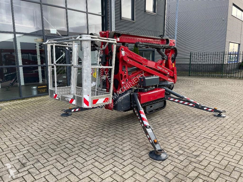 منصة تلسكوبية Hinowa Lightlift 15.70 SOLD