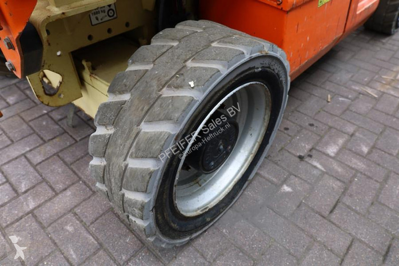 Vysokozdvižná plošina JLG M4069 Hybrid, 14.2m...