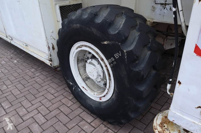 Piattaforma aerea Liftlux SL320-30DS Diesel,...