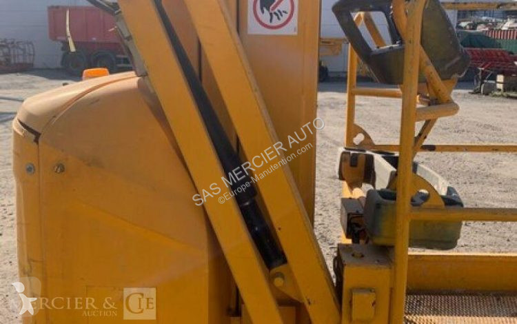 Nacelle JLG nacelle a mat vertical automotrice...