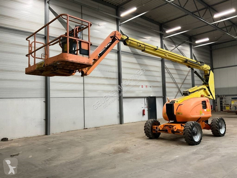 Lift JLG 4x4x4