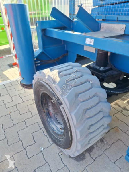 منصة تلسكوبية Hollandlift HL-220 D25 4WD/P/N