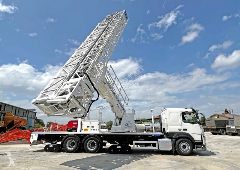 منصة تلسكوبية Volvo FM380 6X4 NEW MODEL
