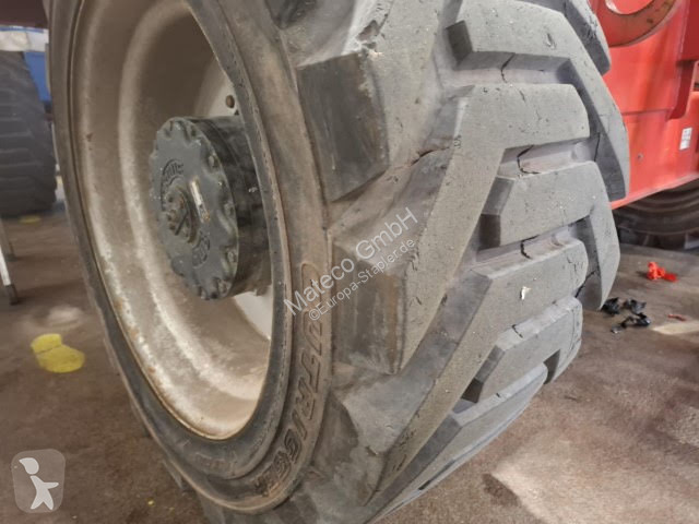 منصة تلسكوبية JLG