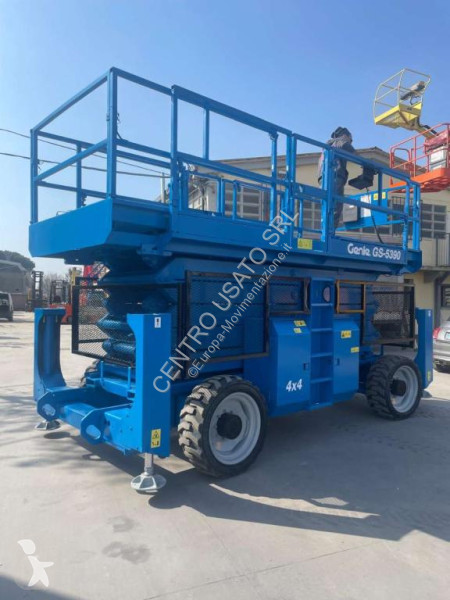 منصة تلسكوبية Genie GS-5390