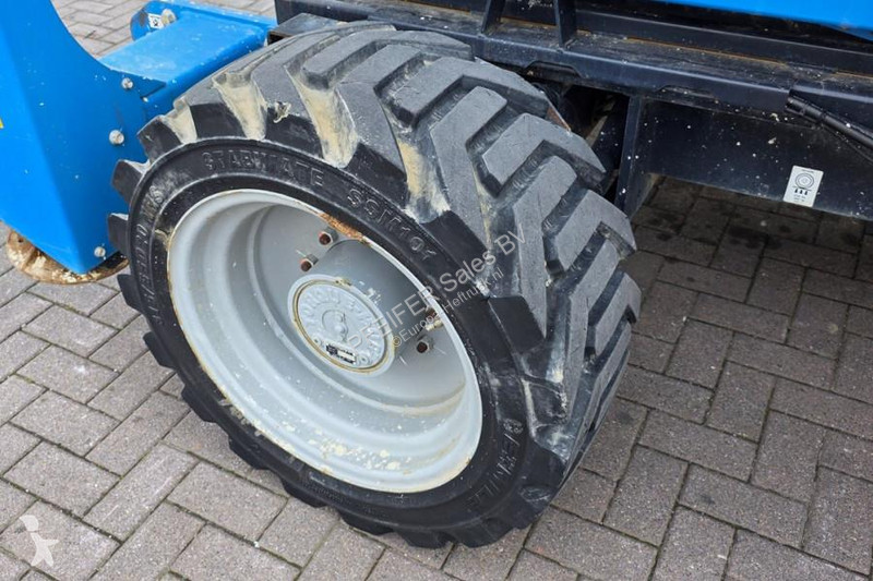 Vysokozdvižná plošina Genie GS5390 Diesel, 4x4...