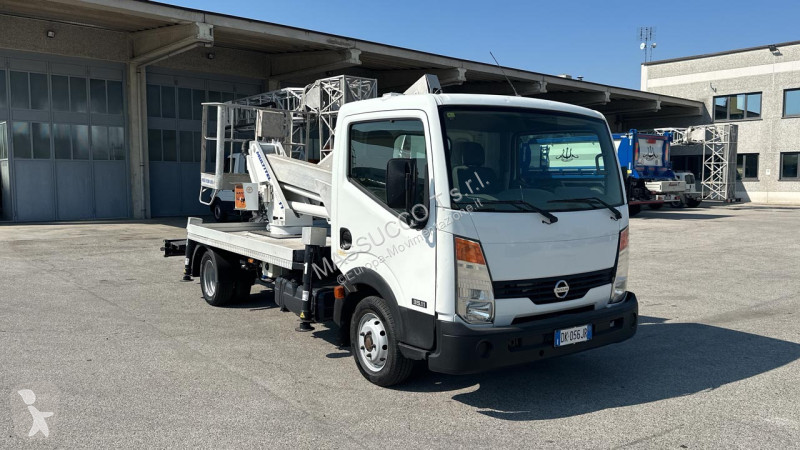 منصة تلسكوبية Nissan 35.11 MX 170