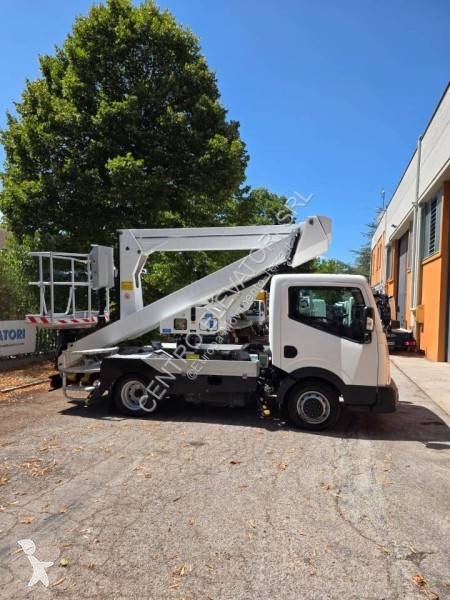 منصة تلسكوبية Palfinger P200A
