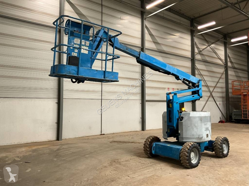 منصة تلسكوبية Genie Z 34/22