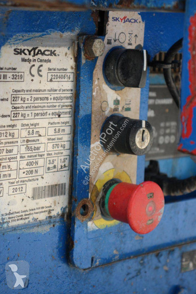 Plataforma elevadora Skyjack SJIII-3219