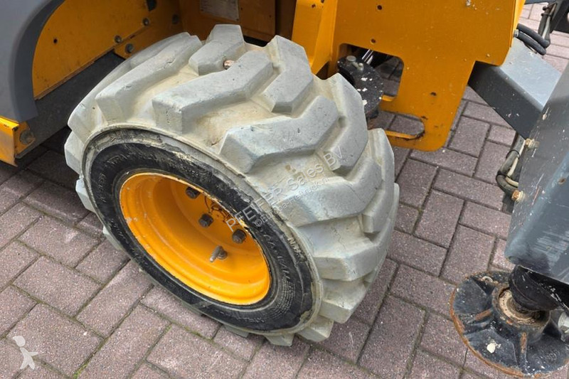升降机 Haulotte Compact 12DX Diesel, 4x4 Drive,...