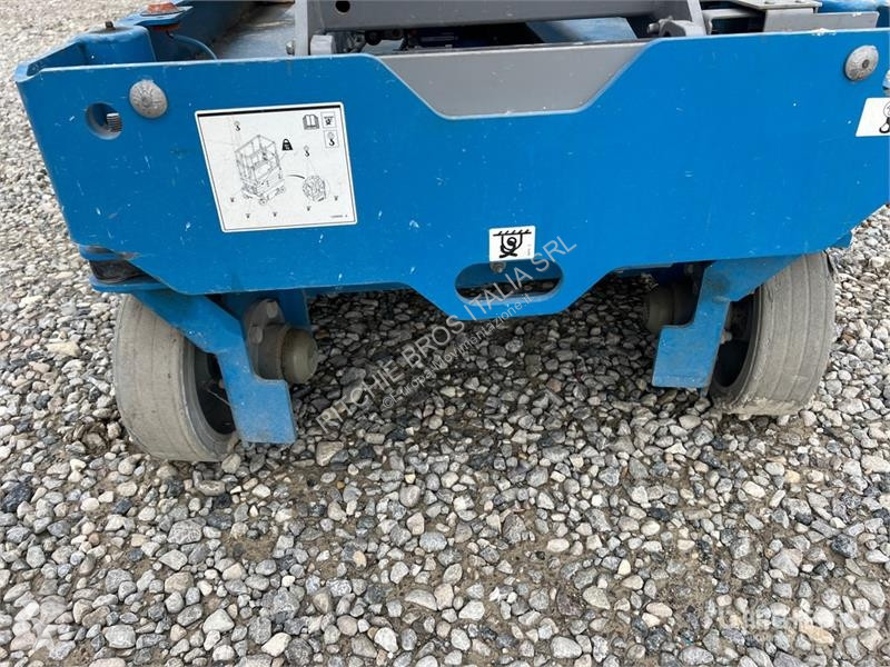 Emelőkosár Genie GS-1330 Electric Scissor Lift