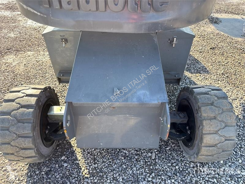 升降机 Haulotte Electric Articulating Boom Lift