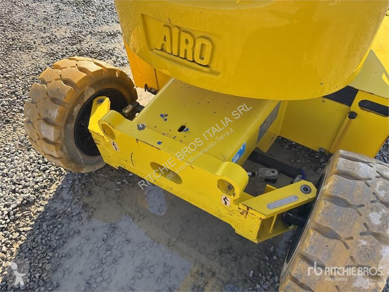 升降机 Airo A12E Electric Articulating Boom Lift