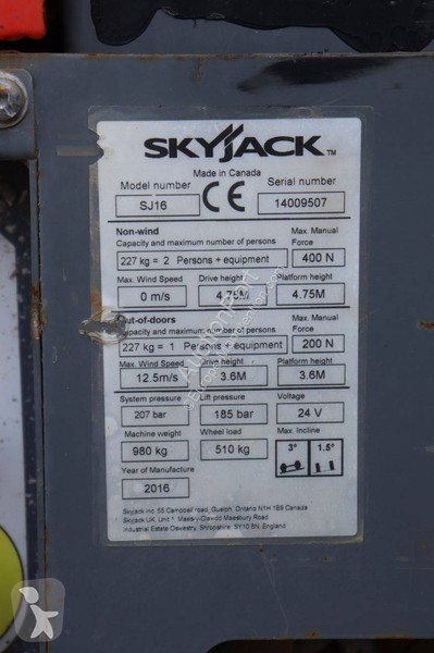 升降机 Skyjack SJ16
