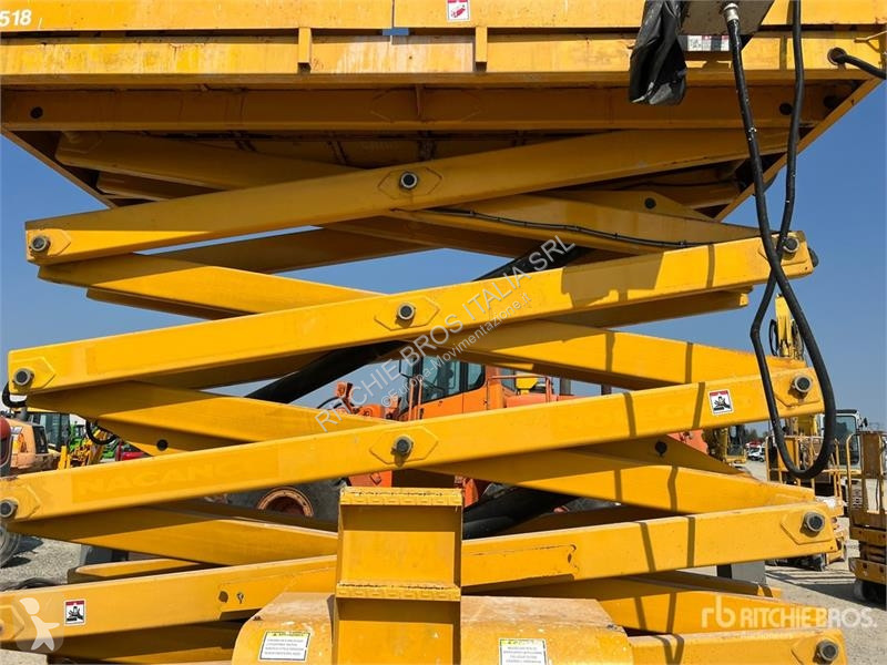 Emelőkosár Haulotte Diesel Scissor Lift