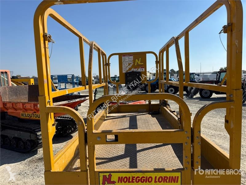 Emelőkosár XCMG XG1412AC Electric Scissor Lift