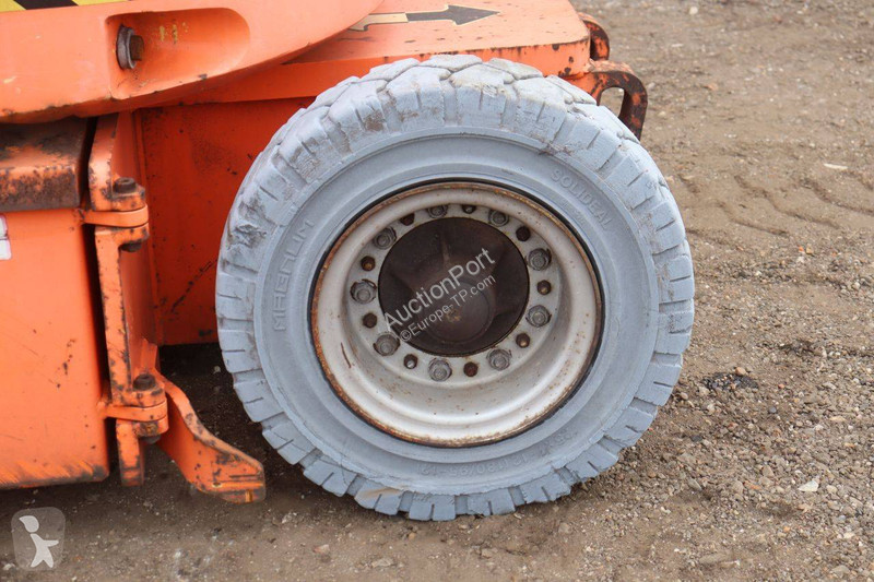 Plataforma elevadora JLG