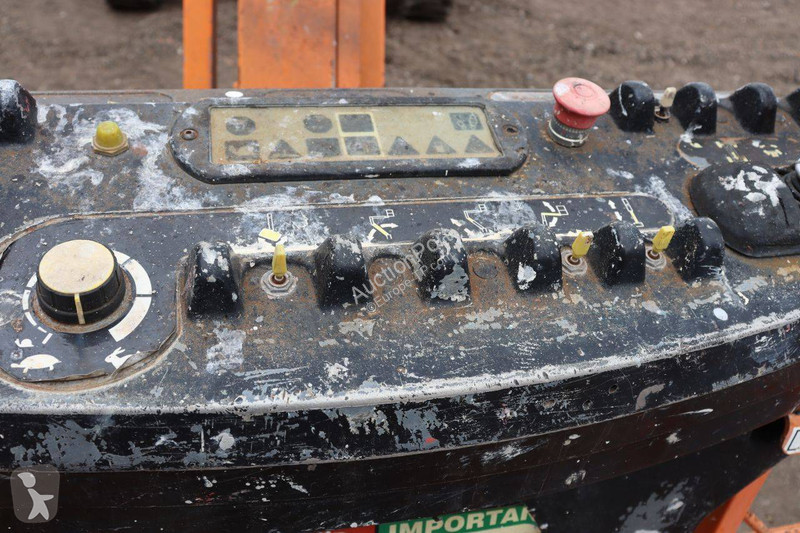 Plataforma elevadora JLG