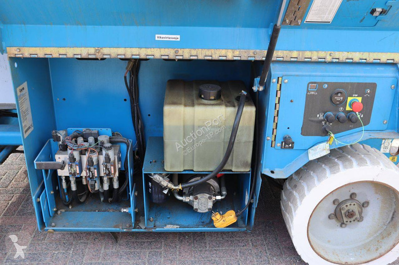Nacelle Genie GS-2668