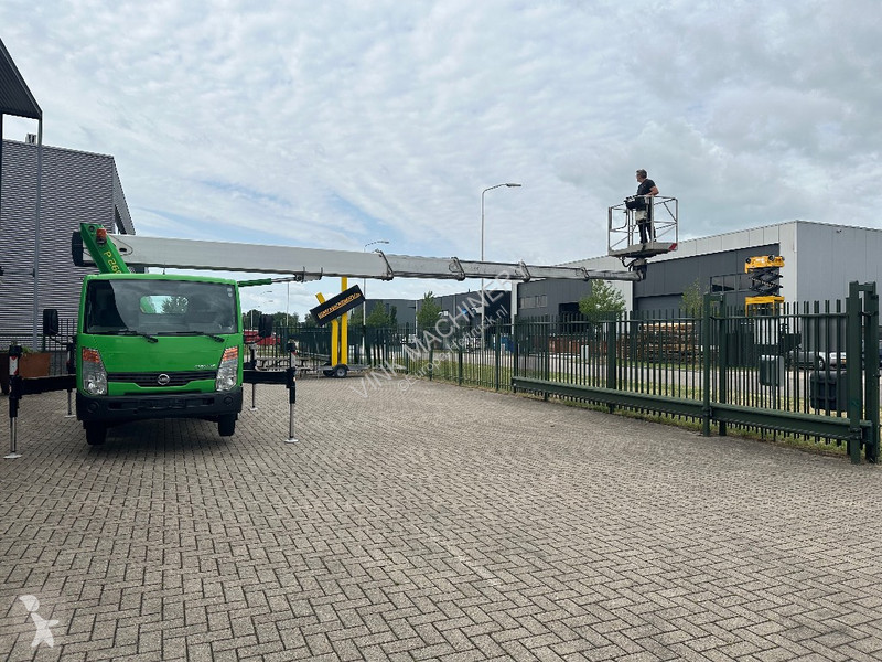 Hoogwerker Palfinger P 260 B op Nissan Cabstar
