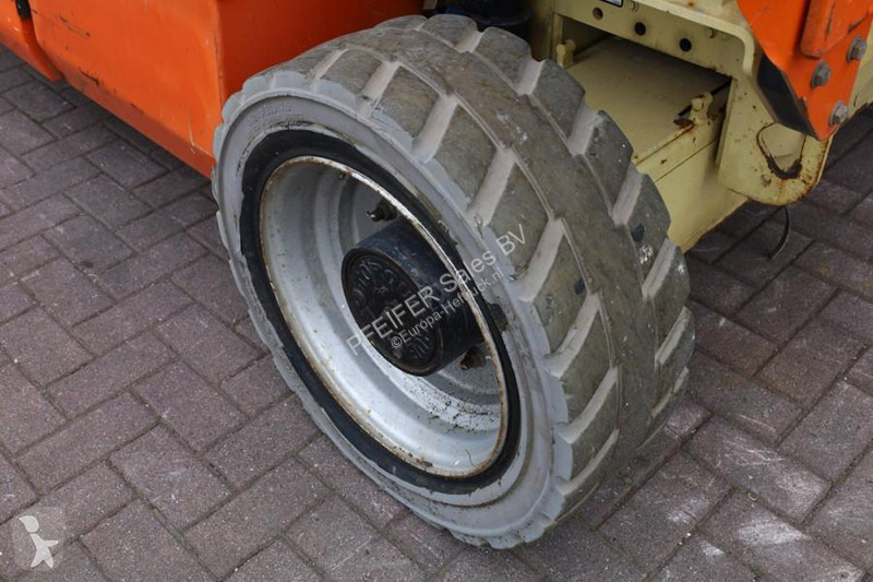 Vysokozdvižná plošina JLG M4069 Hybrid, 14.2m...