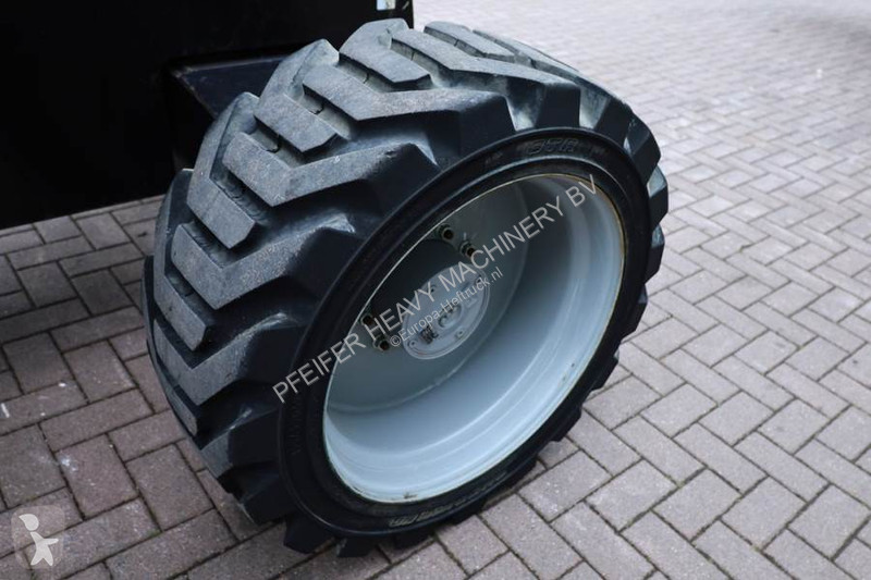 Nacelle Genie XC Guarantee! Diesel, 4x4 Drive,...