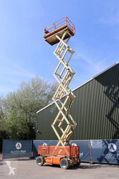 Piattaforma aerea JLG
