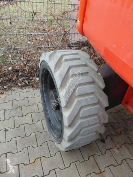 منصة تلسكوبية Niftylift HR28 HYBRID 4X4