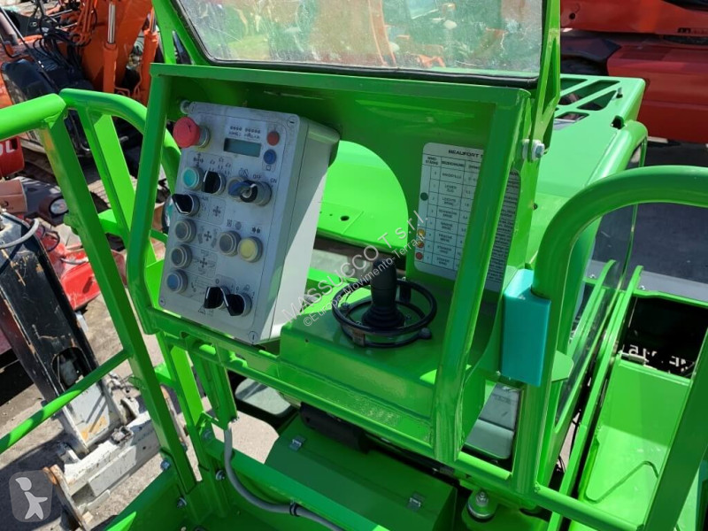 منصة تلسكوبية Merlo PL15 - 4X4