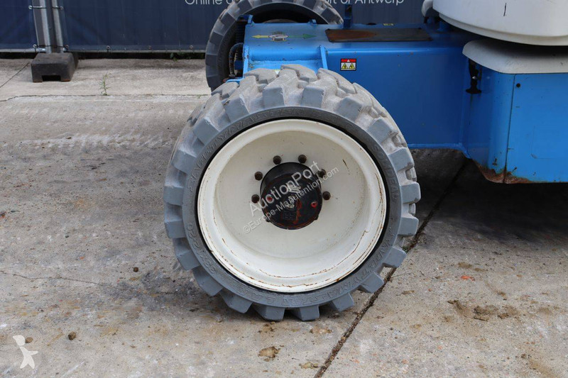 Plataforma elevadora Niftylift HR21DE 2WD