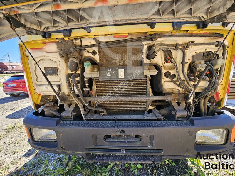 Plataforma elevadora MAN M90