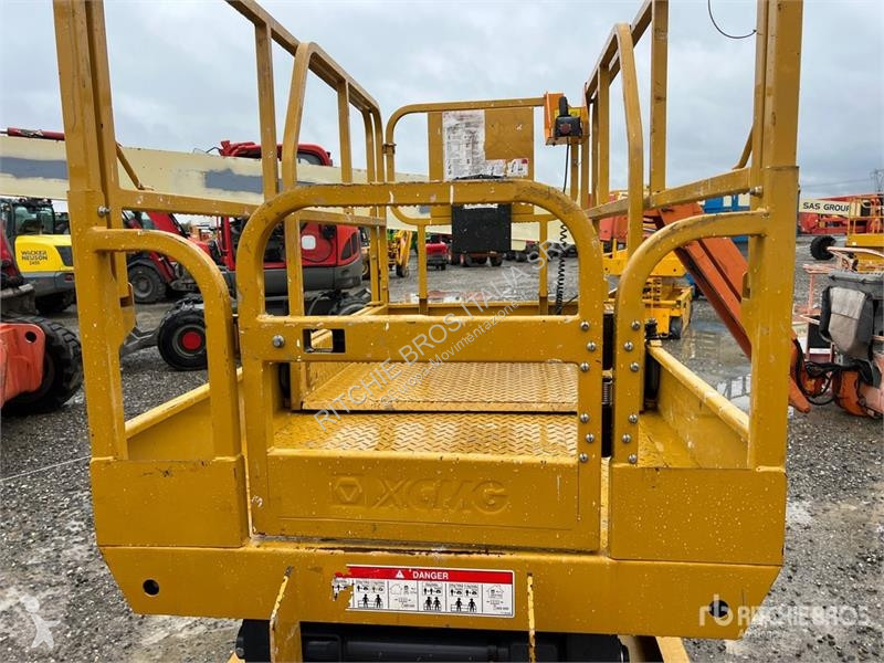 Emelőkosár XCMG XG1012AC Electric Scissor Lift