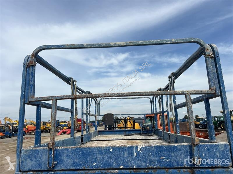 Emelőkosár Haulotte Diesel Scissor Lift