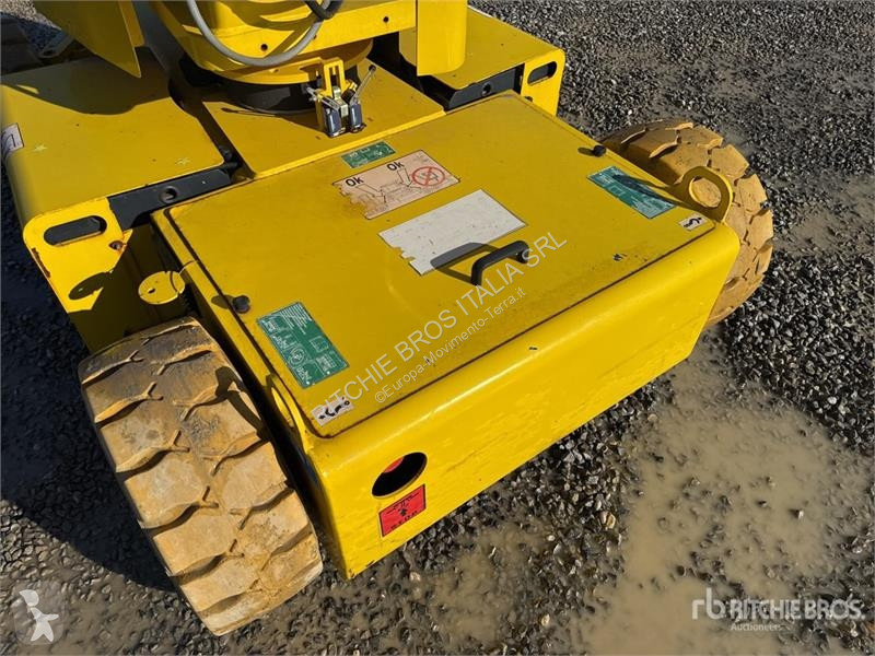 升降机 Airo A12E Electric Articulating Boom Lift