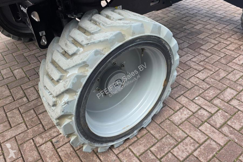Emelőkosár Genie FE Hybrid, 4x4 Drive, 20.6m...