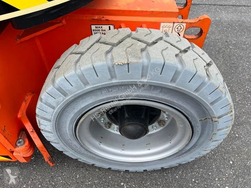 Nacela JLG E300 elektro 11m (1735) NEW BATTERIES