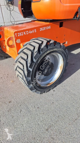 Piattaforma aerea JLG