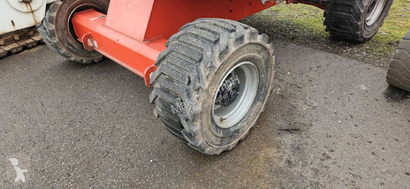 Piattaforma aerea JLG 450AJ