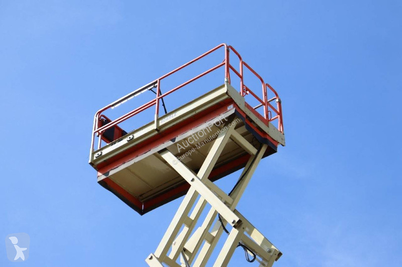 Piattaforma aerea JLG