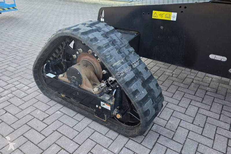 منصة تلسكوبية Genie XC Trax Diesel, 4x4 Drive...