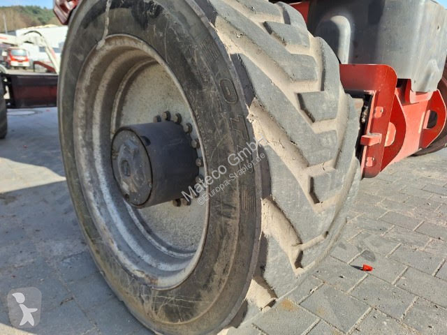 منصة تلسكوبية JLG
