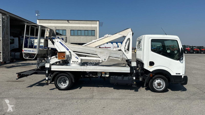 منصة تلسكوبية Nissan 35.11 MX 170
