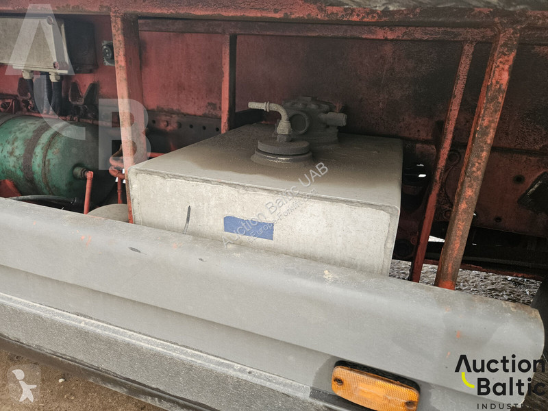 Lift Mercedes 815