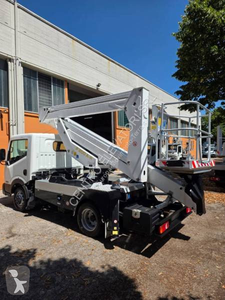 منصة تلسكوبية Palfinger P200A