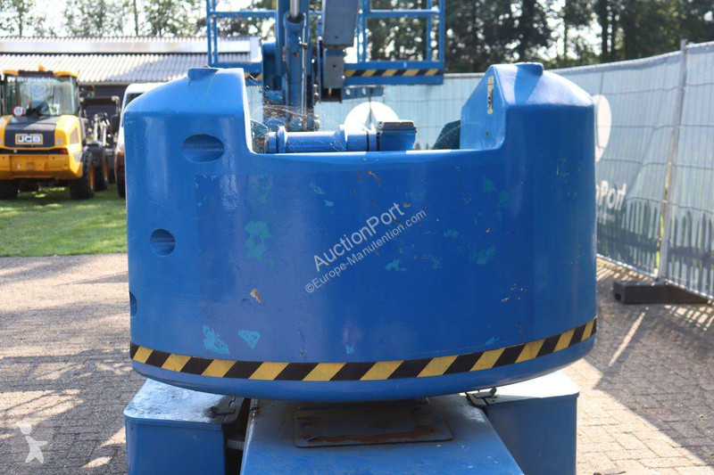 منصة تلسكوبية JLG N40ELECTRIC