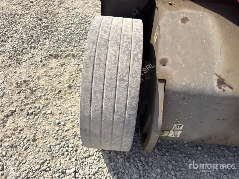Plataforma elevadora Manitou 120 AETJC 2...