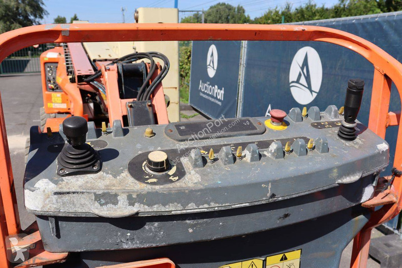 Plataforma elevadora JLG